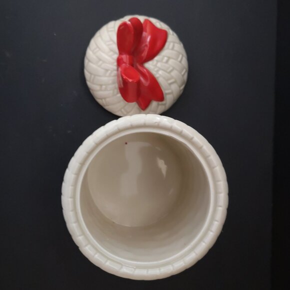 Otagiri Handcrafted in Japan Holly Berry & Bow Jam Jar w/ Lid 5 1/2" Tall - Picture 4 of 6